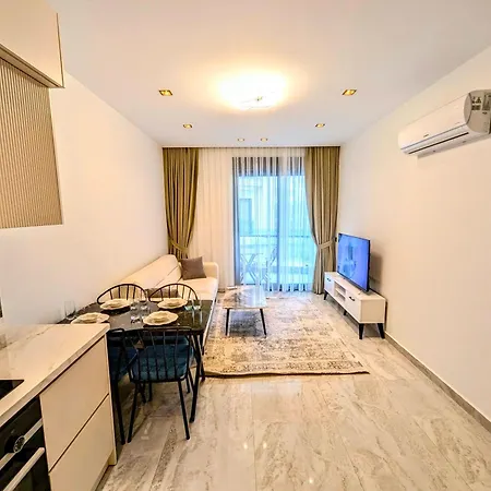 200 Meters From Sea In Heart Of In 5 Star Complex Alanya