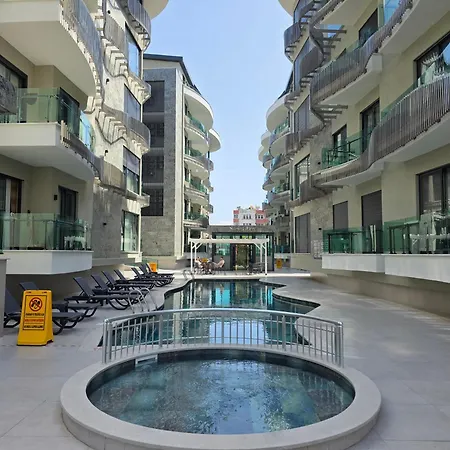 Lejlighed 200 Meters From Sea In Heart Of In 5 Star Complex