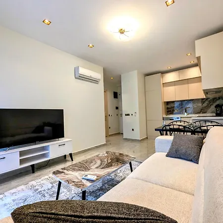 200 Meters From Sea In Heart Of In 5 Star Complex Alanya