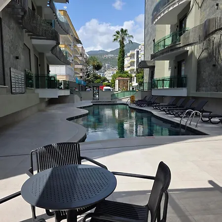 Lejlighed 200 Meters From Sea In Heart Of In 5 Star Complex *