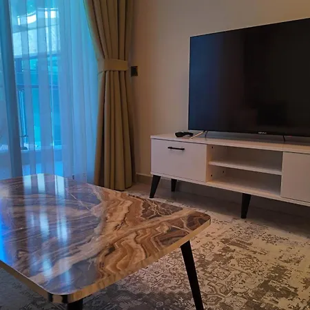 200 Meters From Sea In Heart Of In 5 Star Complex * Αλάνια